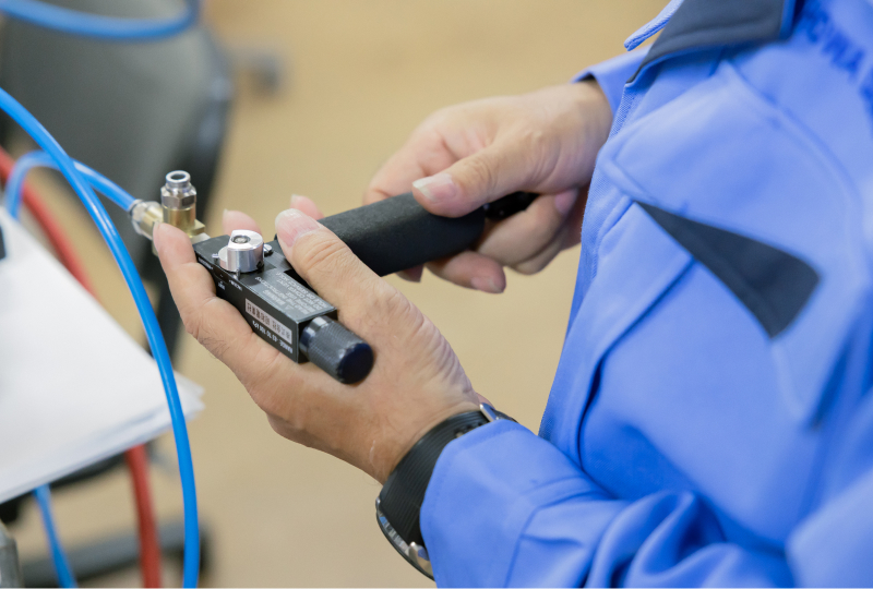 株式会社昭和電業社の特長「豊富な経験に基づく、精密で確かなメンテナンス」