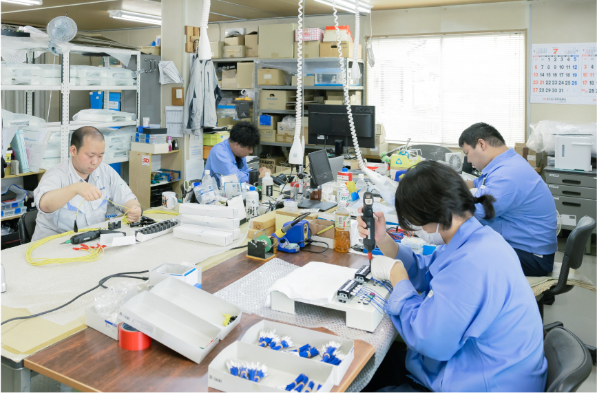 昭和電業社の作業の様子の写真