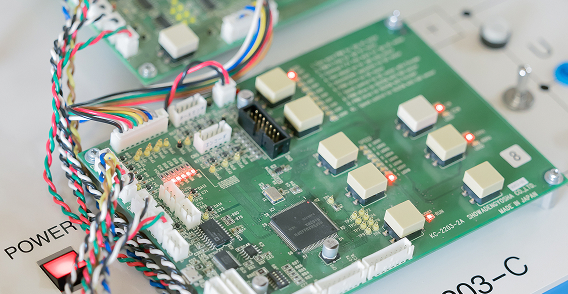 工業教育機器の開発・設計・製造・販売