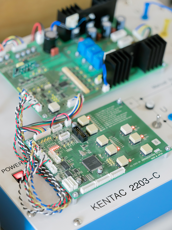 昭和電業社の事業案内「工業教育機器の開発・設計・製造・販売」